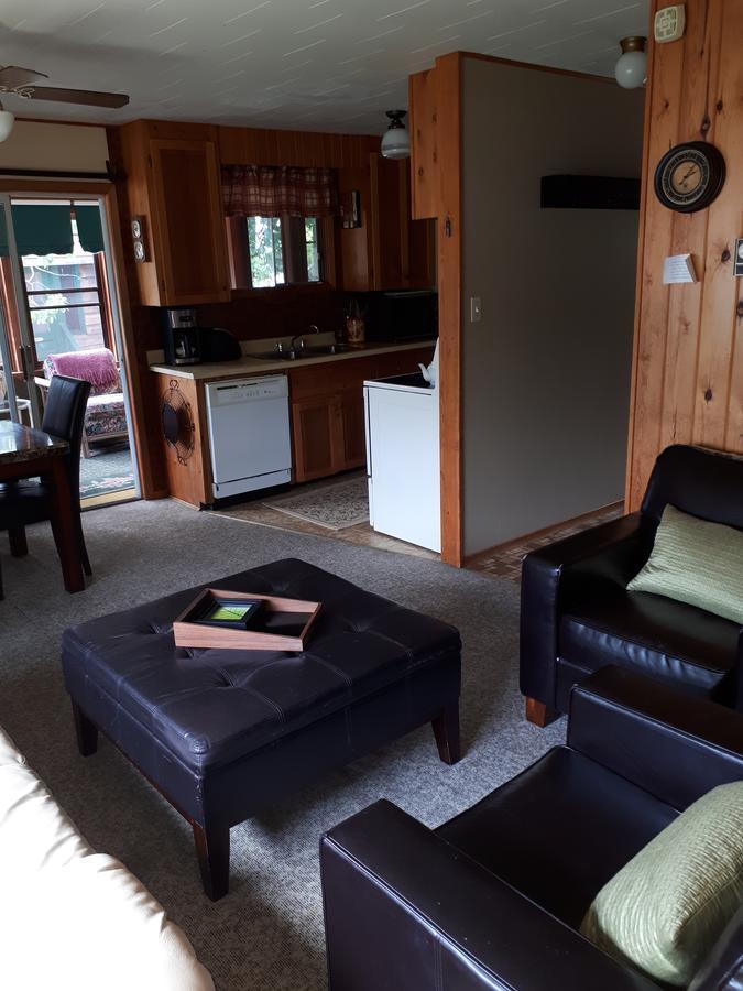 Chalkley'S Sandy Bay Cottage Resort Nipissing Beach Exterior foto